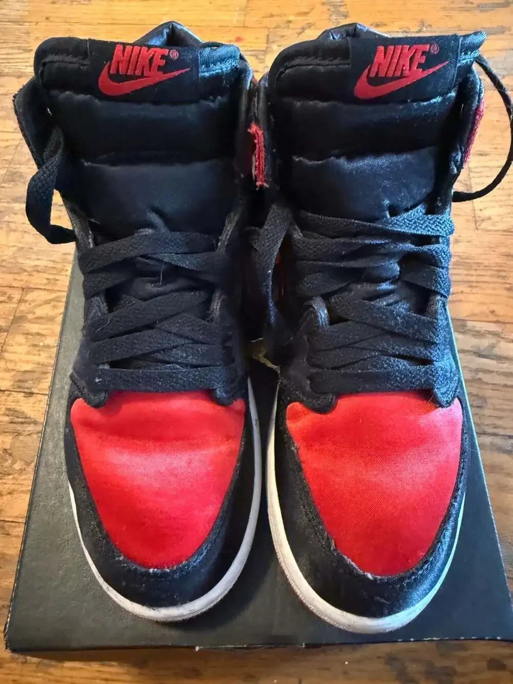 Jordan 1 Retro High OG (PS) Black/University Red-White Size 2Y Satin